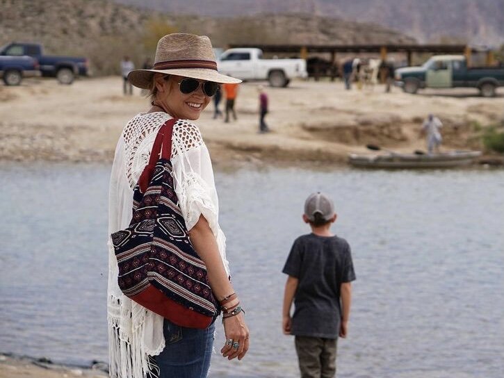 Boquillas -14k gold filled hoops - Image 3